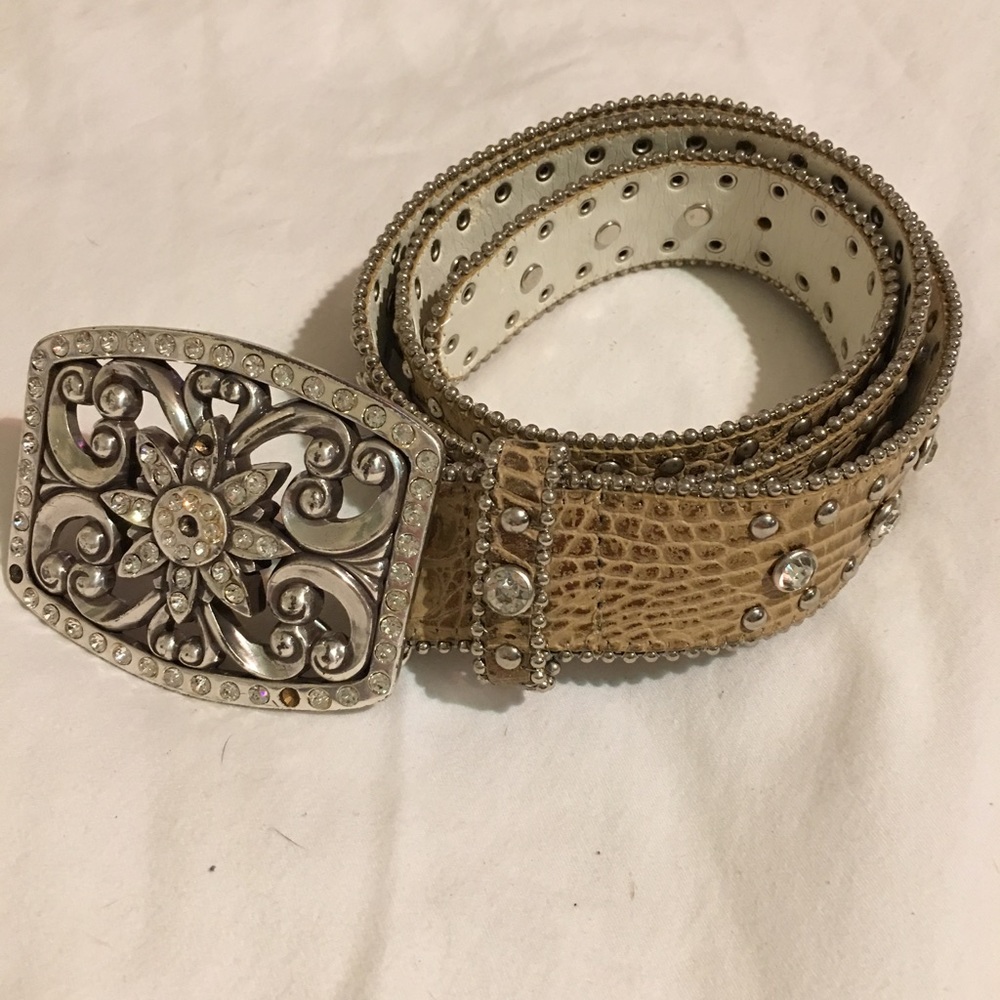 Beautiful leather belt size large